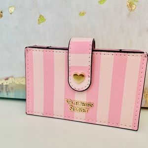 Victoria’s Secret Signature Accordion Card Case